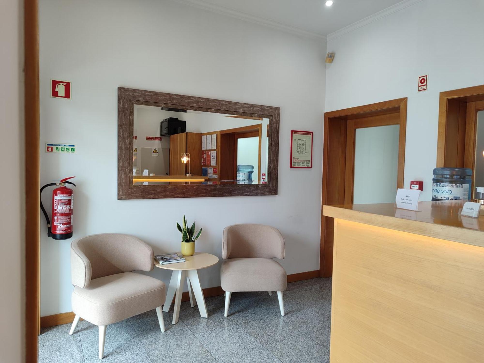 Dom Hotel Penafiel Εξωτερικό φωτογραφία